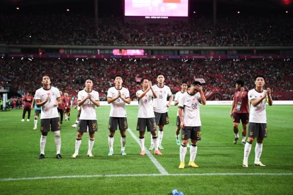 马德兴：FIFA取消36强赛单张黄牌，国足9人首战日本不存顾虑